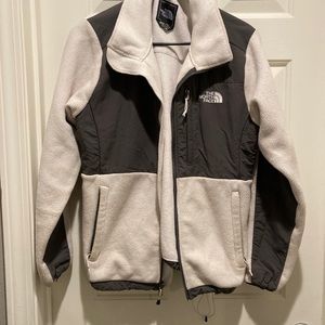 Women’s White North Face Coat